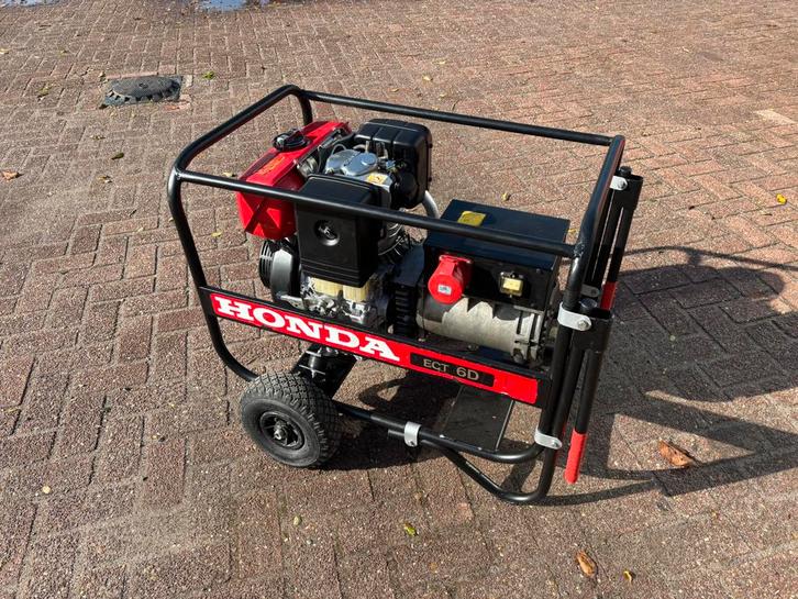 5,5 KVA Aggregaat 230/400 Volt Honda diesel generator, Doe-het-zelf en Verbouw, Aggregaten, Gebruikt, Dieselolie, 5 tot 10 kVA