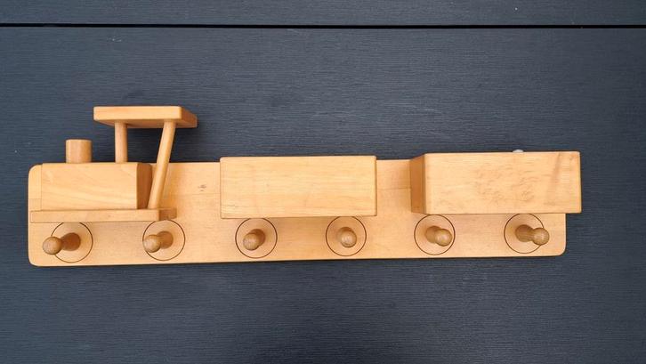 6 haaks uniek handgemaakte houten kinderkapstok, Huis en Inrichting, Woonaccessoires | Kapstokken, Zo goed als nieuw, Kinderkapstok