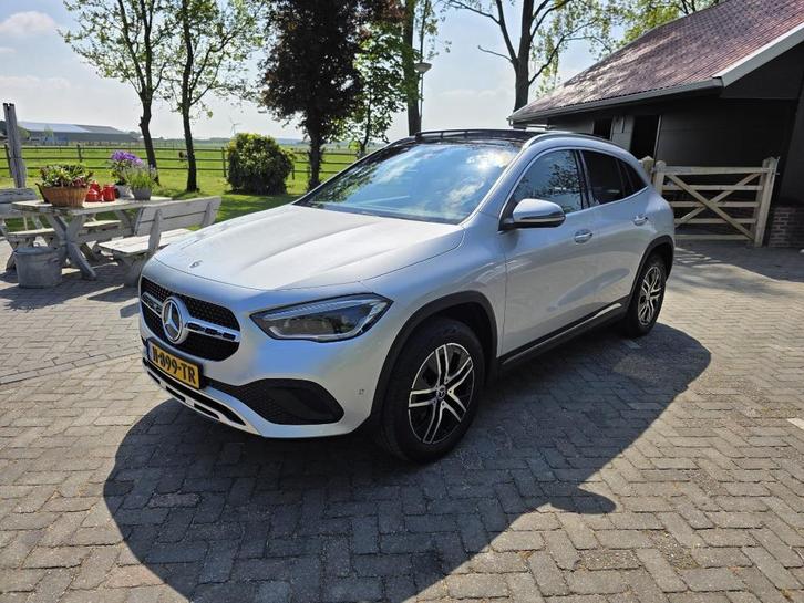 Mercedes-Benz GLA 250 e 218pk 8G-DCT 2022 Grijs, Auto's, Mercedes-Benz, Particulier, GLA, Hybride Elektrisch/Benzine, Plug-in hybride