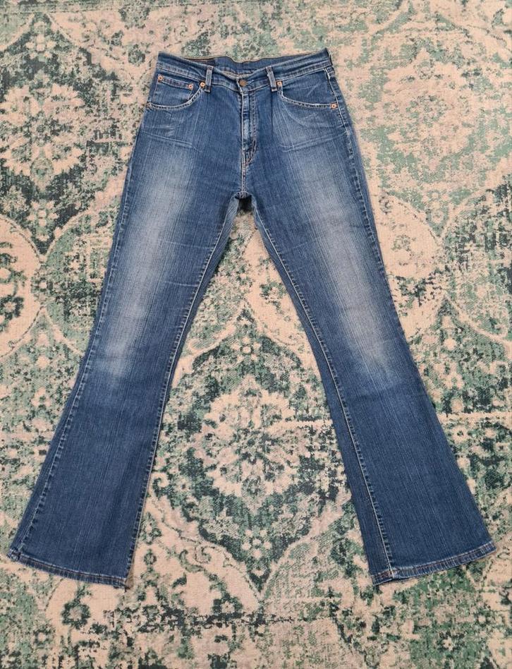 Levi's 525 bootleg W33 L32 WMN Blauw Tulsi3332, Kleding | Dames, Spijkerbroeken en Jeans, Zo goed als nieuw, W30 - W32 (confectie 38/40)