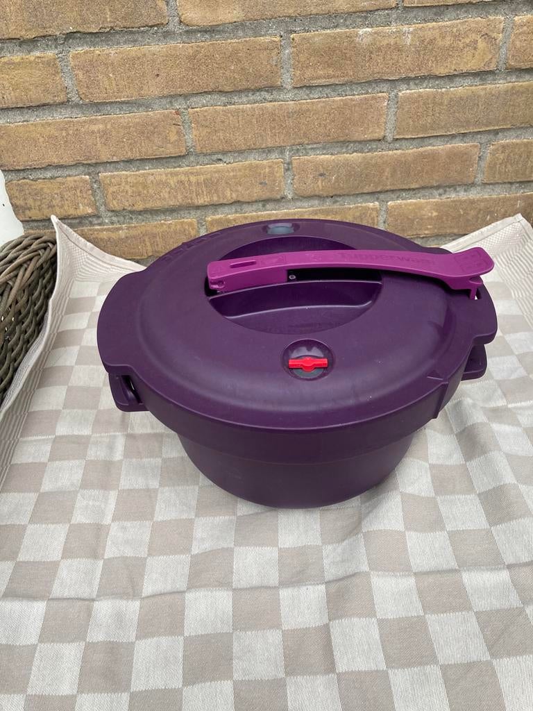 Tupperware paarse Micro Minuut, Ophalen of Verzenden, Zo goed als nieuw