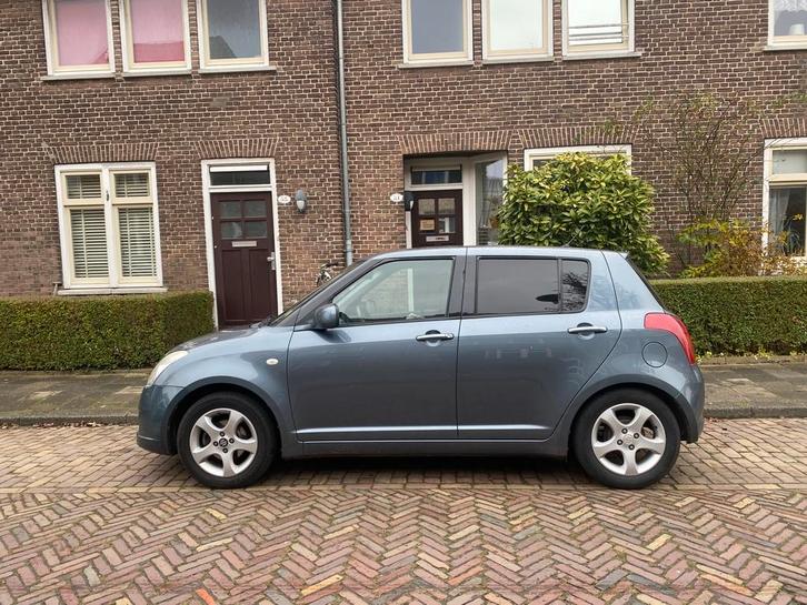 Suzuki Swift 1.3 5DRS 2007 Grijs, Auto's, Suzuki, Particulier, Swift, Airbags, Airconditioning, Alarm, Centrale vergrendeling