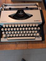 Typemachine OLYMPIA gebruiksklaar met koffer, Diversen, Typemachines, Ophalen