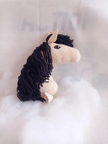 Zelfgemaakte hobbyhorse veulen (Bekijk beschrijving) beschikbaar voor biedingen