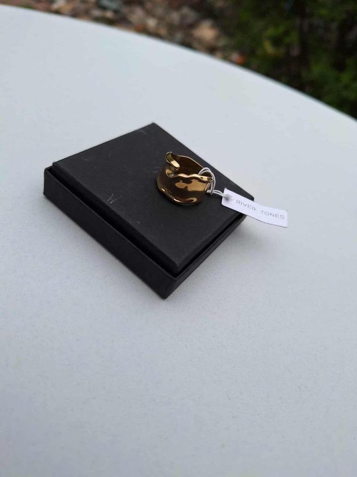 Nieuwe Riverstone - vergulde vrouwenring, vrouwen sieraad, Sieraden, Tassen en Uiterlijk, Ringen, Nieuw, Dame, 18 tot 19, Goud