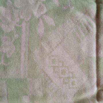 Wollen deken beschikbaar voor biedingen