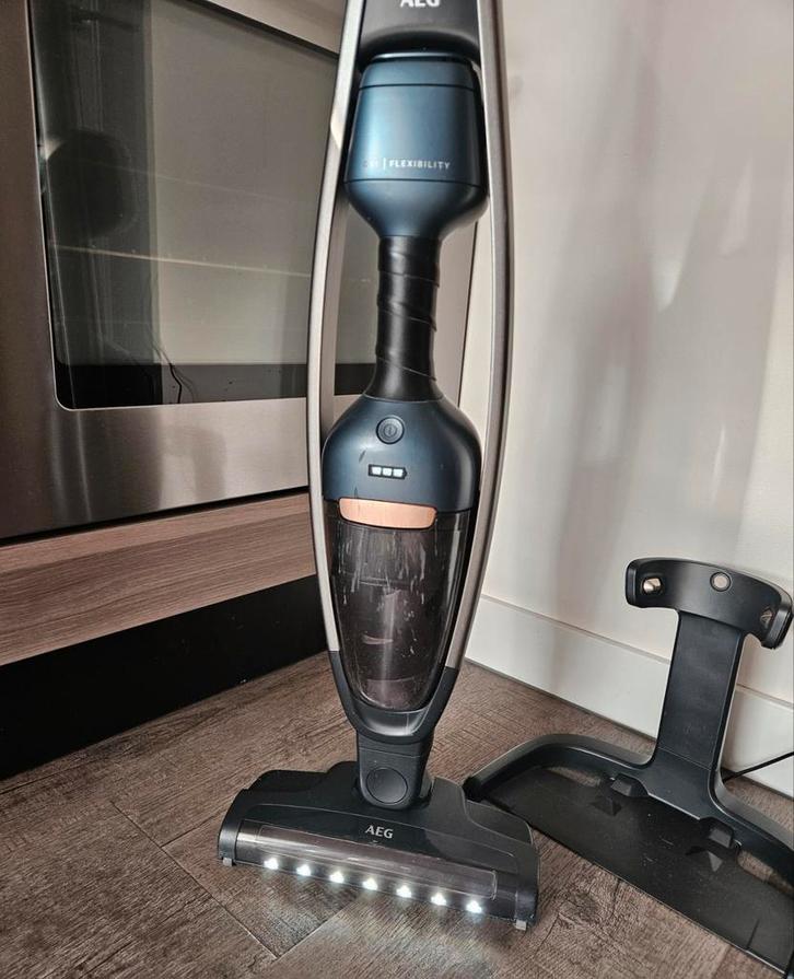 AEG QX9-1-50IB stofzuiger en kruimeldief ineen, Witgoed en Apparatuur, Stofzuigers, Gebruikt, Stofzuiger, Minder dan 1200 watt