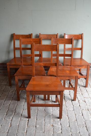 Set van 6 teakhouten eetkamer stoelen beschikbaar voor biedingen