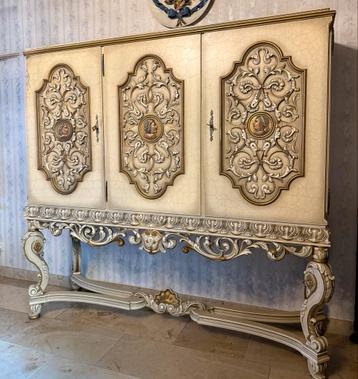 Unieke Dressoir Kast - Kunst Meubel beschikbaar voor biedingen