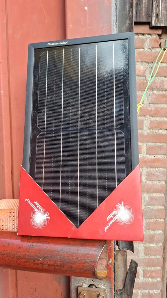 Zonnepaneel - Hanover Solar 300W, Doe-het-zelf en Verbouw, Overige Doe-het-zelf en Verbouw, Gebruikt, Ophalen of Verzenden