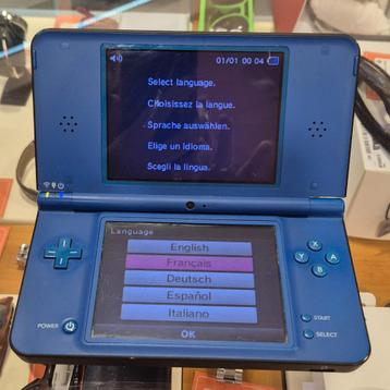 Nintendo DSi XL, met lader beschikbaar voor biedingen