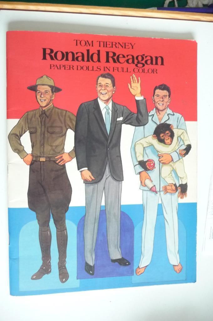 BOEK PAPER DOLLS IN KLEUR RONALD REAGAN NIEUW 1984, Hobby en Vrije tijd, Knutselen, Nieuw, Overige typen, Verzenden