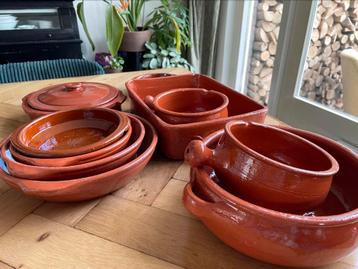 Terracotta schalen, Dille & Kamille beschikbaar voor biedingen