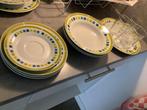 Gratis borden en glazen., Huis en Inrichting, Keuken | Servies, Ophalen, Overige materialen, Gebruikt, Overige stijlen