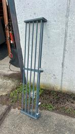 Piet zwart rek grijs geverf, Bruynzeel, ?, Zo goed als nieuw, Minder dan 100 cm