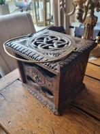 Een kerfsnee kerkstoof, Friesland 18e eeuw, Ophalen of Verzenden