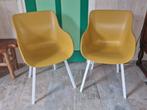 2 prima eettafel stoelen oker geel met wit metalen onderstel, Huis en Inrichting, Stoelen, Ophalen, Zo goed als nieuw, Overige kleuren