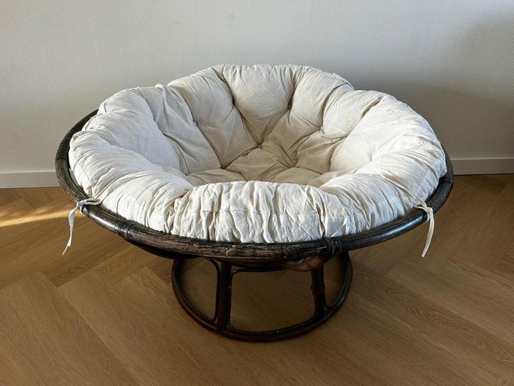 Mooie ronde rotan stoel met kussen, Huis en Inrichting, Stoelen, Gebruikt, Eén, Riet of Rotan, Bruin, Ophalen of Verzenden