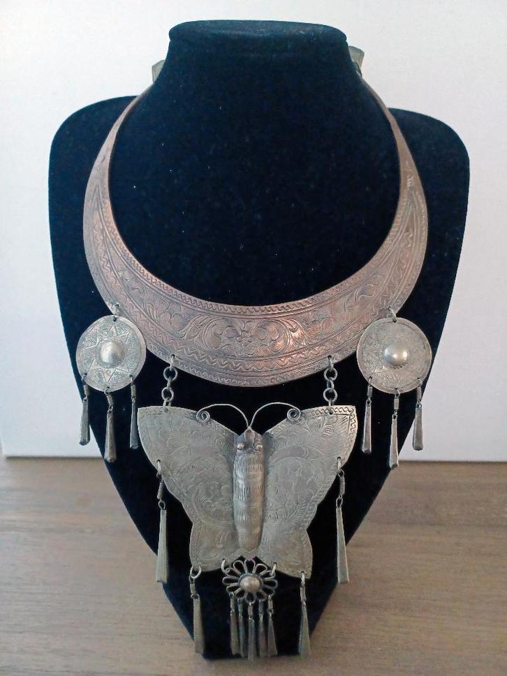 Hmong/Miao stijl statement hals ketting, Sieraden, Tassen en Uiterlijk, Kettingen, Gebruikt, Overige materialen, Zilver, Ophalen of Verzenden