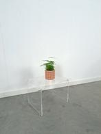 Kunststof gebogen plexiglas tafel, Minder dan 45 cm, Gebruikt, Ophalen of Verzenden, Space age