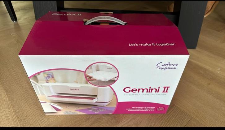 Elektrische Gemini II stans- en embossing machine, Hobby en Vrije tijd, Kaarten | Zelf maken, Zo goed als nieuw, Overige typen