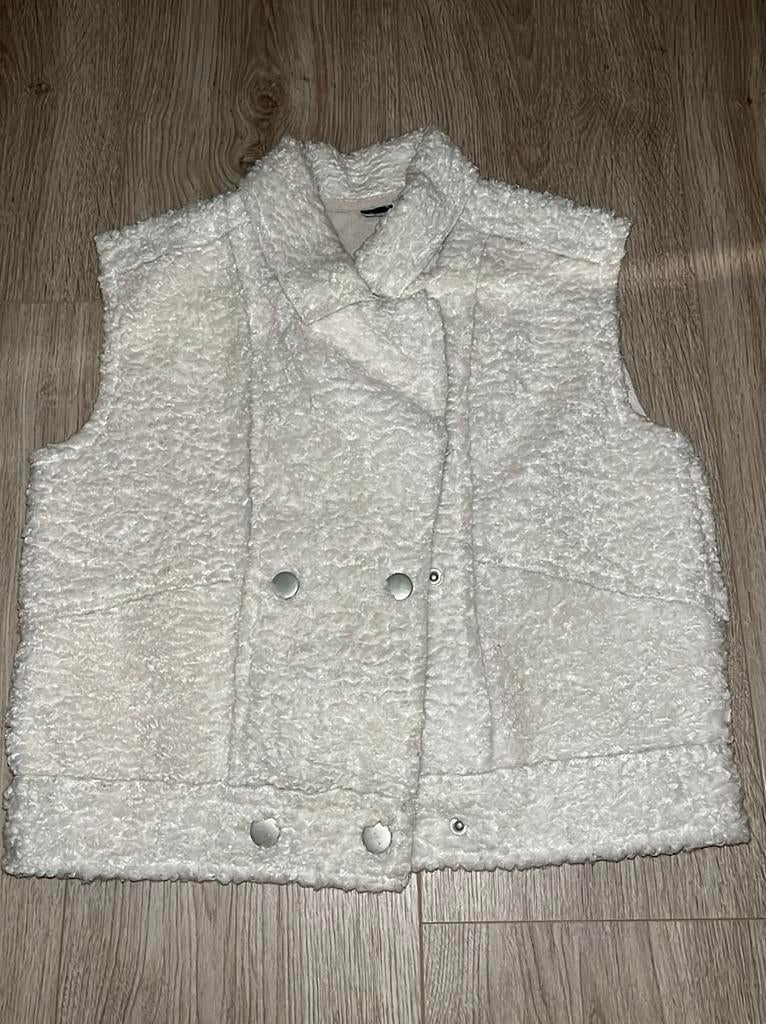 Gilet meisjes Shoeby maat 122/128, Kinderen en Baby's, Kinderkleding | Maat 128, Zo goed als nieuw, Meisje, Trui of Vest, Ophalen of Verzenden