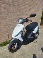 Piaggio zip 50cc 4t, Fietsen en Brommers, Scooters | Piaggio, Ophalen of Verzenden, Zo goed als nieuw, Zip