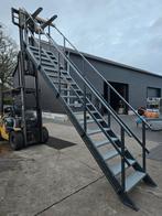 Stalen trap antraciet. Hoog 3,6 mtr. Nob193, Doe-het-zelf en Verbouw, Ladders en Trappen, Ophalen, Zo goed als nieuw, 2 tot 4 meter