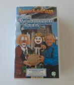 Bassie & Adriaan De Verzonken Stad - Dubbelbox VHS, Cd's en Dvd's, VHS | Kinderen en Jeugd, Ophalen, Alle leeftijden, Kinderprogramma's en -films