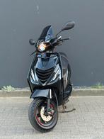 Piaggio ZIP 4t brom iGet 2020 FULL BLACK ALPHA SP, Fietsen en Brommers, Scooters | Piaggio, Ophalen, Maximaal 45 km/u, Zip, Zo goed als nieuw