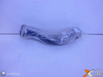 C-KLASSE W204 INTERCOOLERSLANG RECHTS A2045281882 beschikbaar voor biedingen