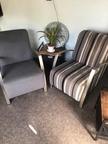 Gratis Fauteuils - Wegens Verhuizing beschikbaar voor biedingen
