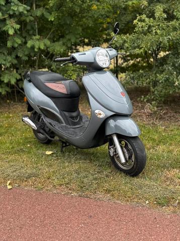 Sym fiddle 50 beschikbaar voor biedingen
