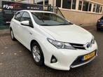 Toyota Auris 1.8 Hybrid Aspiration Navi Camera, Auto's, Euro 5, 4 cilinders, Wit, Bedrijf