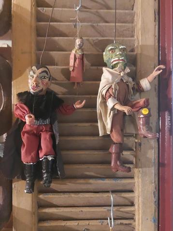 3 x antieke Franse puppets, marionetten , Guignol theater  beschikbaar voor biedingen