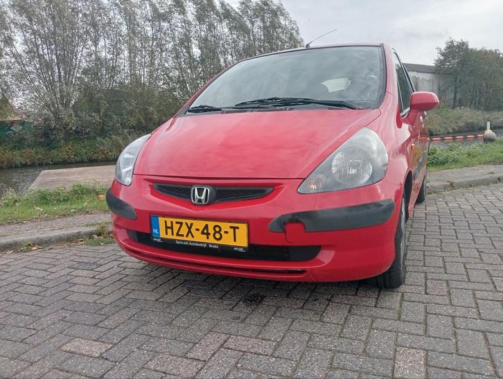 Honda jaaz automaat airco 2004 benzine Topstaat, Auto's, Honda, Particulier, Jazz, ABS, Airbags, Alarm, Bluetooth, Elektrische achterklep