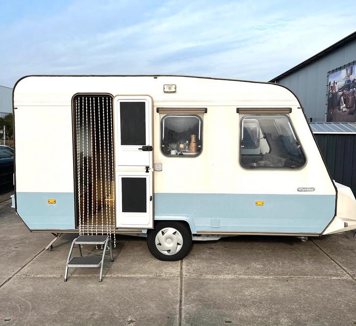 Caravan Adria licht gewicht, Caravans en Kamperen, Caravans, Particulier, tot en met 4, 500 - 750 kg, Rondzit, Adria, 4 tot 5 meter