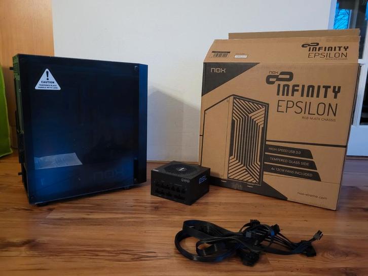 Pc NOX Infinity Epsilon PC-behuizing + Gigabyte voeding, Computers en Software, Computerbehuizingen, Gebruikt, Ophalen of Verzenden