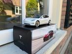 1:18 Tesla Model 3 Performance Pearl White 2017 Tesla Motors, Hobby en Vrije tijd, Modelauto's | 1:18, Overige merken, Info@tesla.com