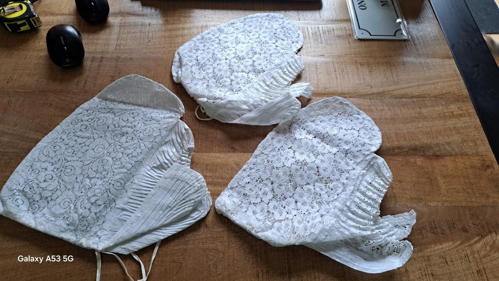 Drie Antieke Volendammer Hullen, Hoed, Volendam, Gedragen, One size fits all