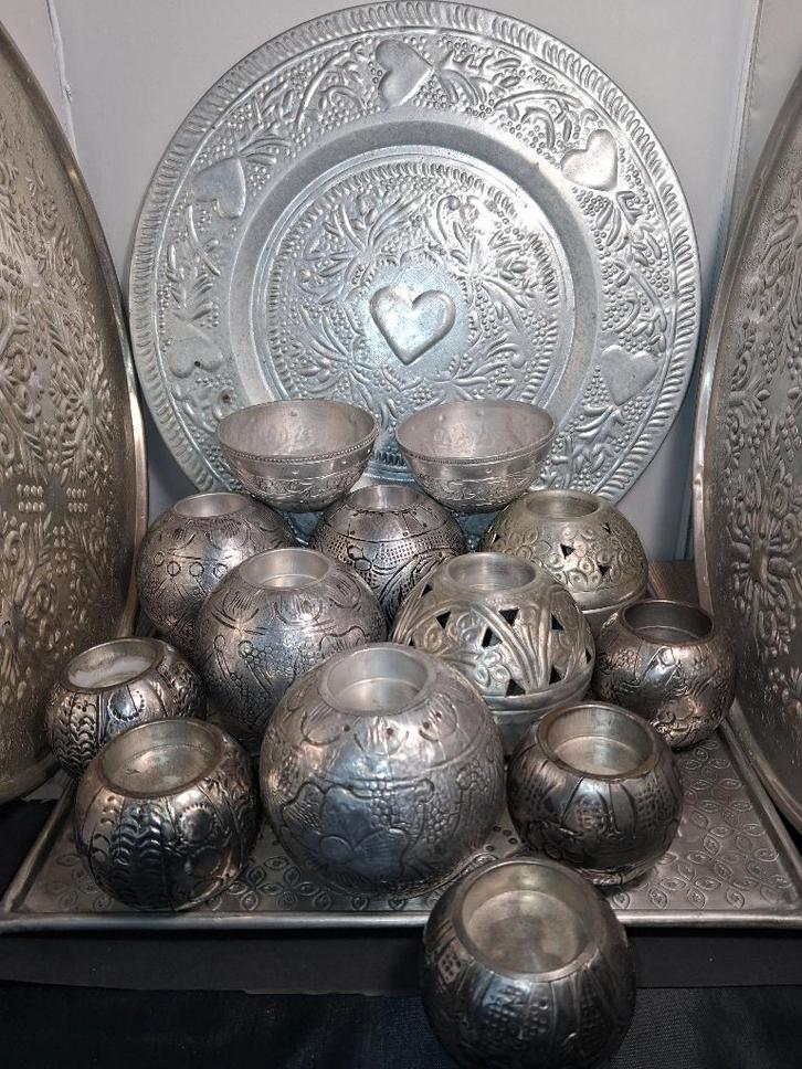 Gehamerde blikken decoraties, tealights, 30+ stuks., Huis en Inrichting, Woonaccessoires | Kandelaars en Kaarsen, Gebruikt, Minder dan 25 cm