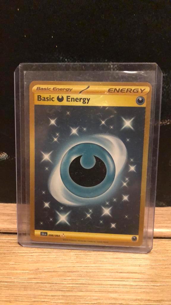 Golden energy. Pokemon kaart, Hobby en Vrije tijd, Verzamelkaartspellen | Pokémon, Zo goed als nieuw, Ophalen of Verzenden