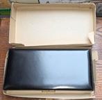 Splinternieuwe Zwarte sieradendoos met leer en slot, Gebruikt, Zwart, Ophalen of Verzenden, Met slot