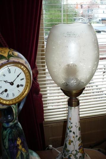 Fraaie puntgave antieke Zuid Holland plateel lamp beschikbaar voor biedingen