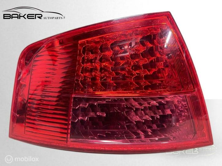 Achterlicht links Audi A8 D3 ('02-'10) 4E0945095C, Auto-onderdelen, Verlichting, Audi, Gebruikt, Ophalen of Verzenden