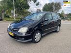 Nissan Almera Tino 1.8 Visia / airco / elek.ramen / deurverg, Auto's, Nissan, 65 €/maand, 4 cilinders, Almera Tino, 116 pk