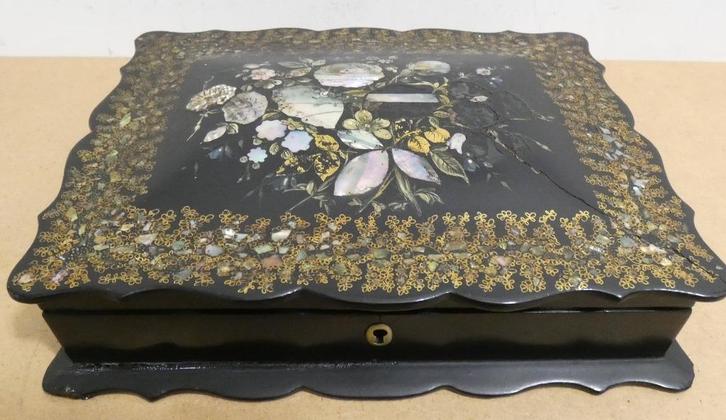 Japanse of Chinese lakdoos met 4 kleine doosjes [1015], Antiek en Kunst, Antiek | Woonaccessoires, Ophalen of Verzenden