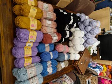 Haak of brei garen , action/zeeman beschikbaar voor biedingen