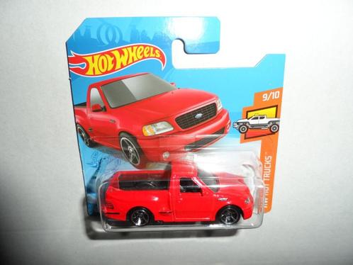 Hot Wheels - '99 Ford F-150 SVT Lightning (rood) 1:64, Hobby en Vrije tijd, Modelauto's | Overige schalen, Nieuw, Auto, Ophalen of Verzenden