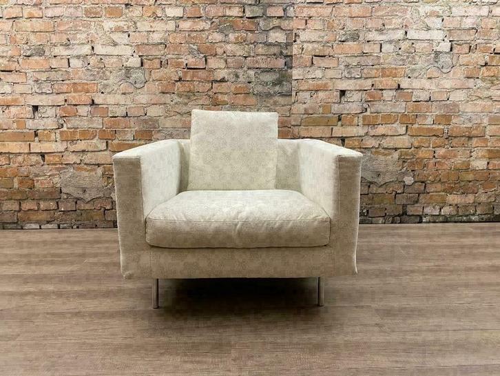 Moooi - Boutique Chair bij Theresales, Huis en Inrichting, Fauteuils, Zo goed als nieuw, Metaal, Stof, 75 tot 100 cm, 75 tot 100 cm